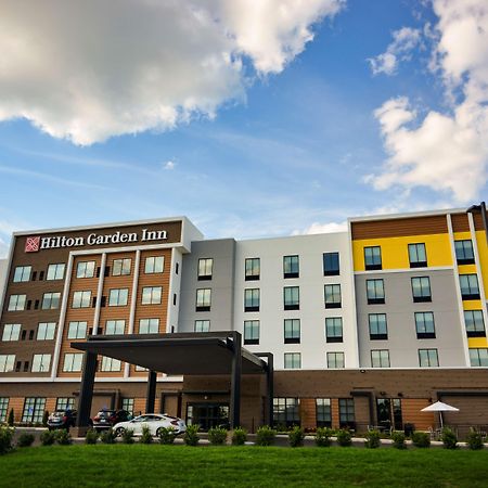 Hilton Garden Inn Louisville Mall Of St. Matthews Exterior foto